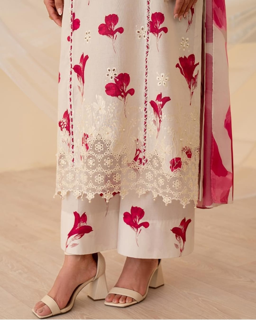 IZNIK Embroidered Luxury | SFL-09